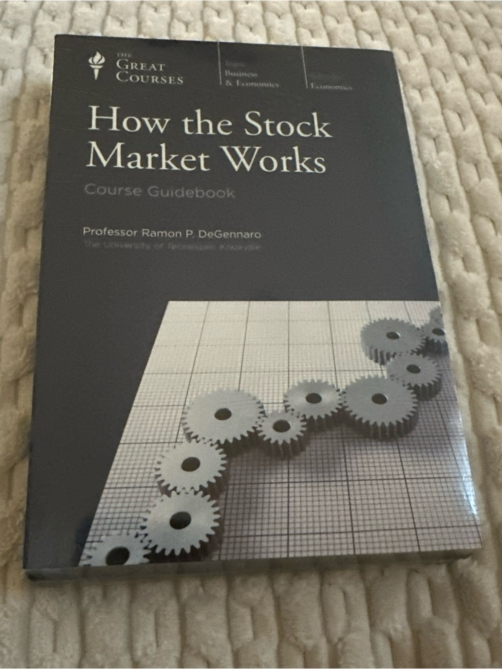 Great Courses How the Stock Market Works by Ramon DeGennaro Guidebook & 3 discs
